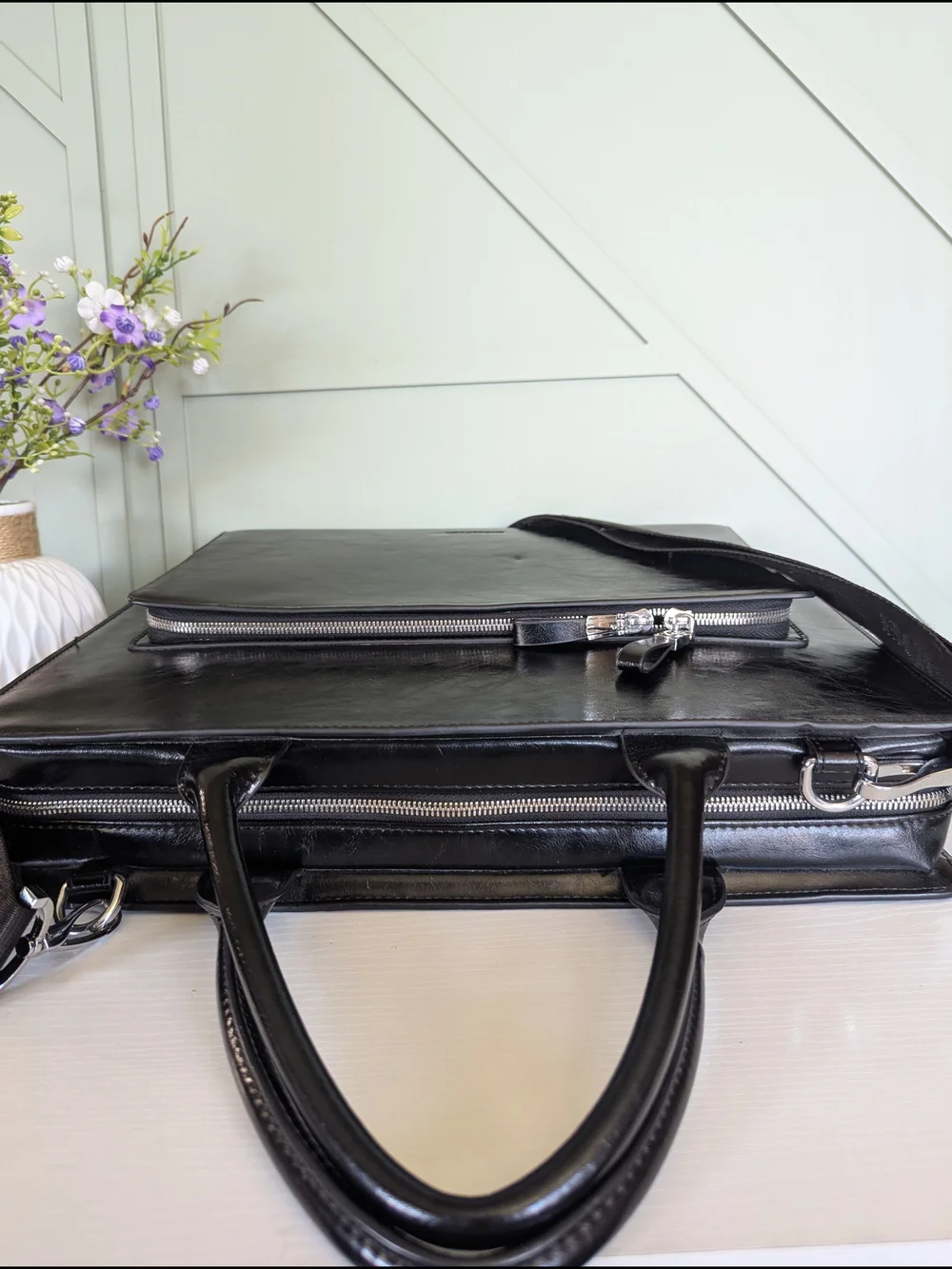 BOSTANTEN Carol Women's Leather Briefcase.